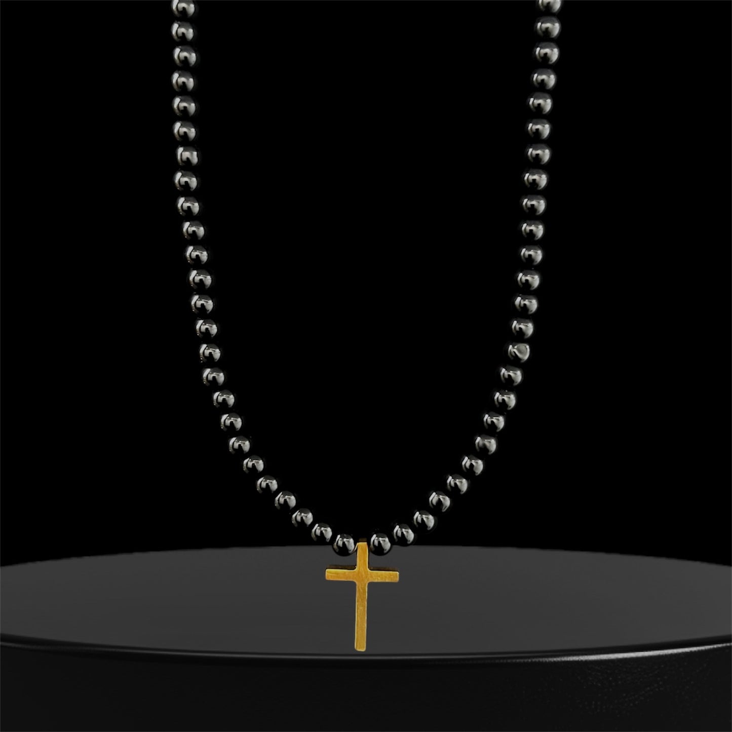 Perlas Black Cruz Dorada